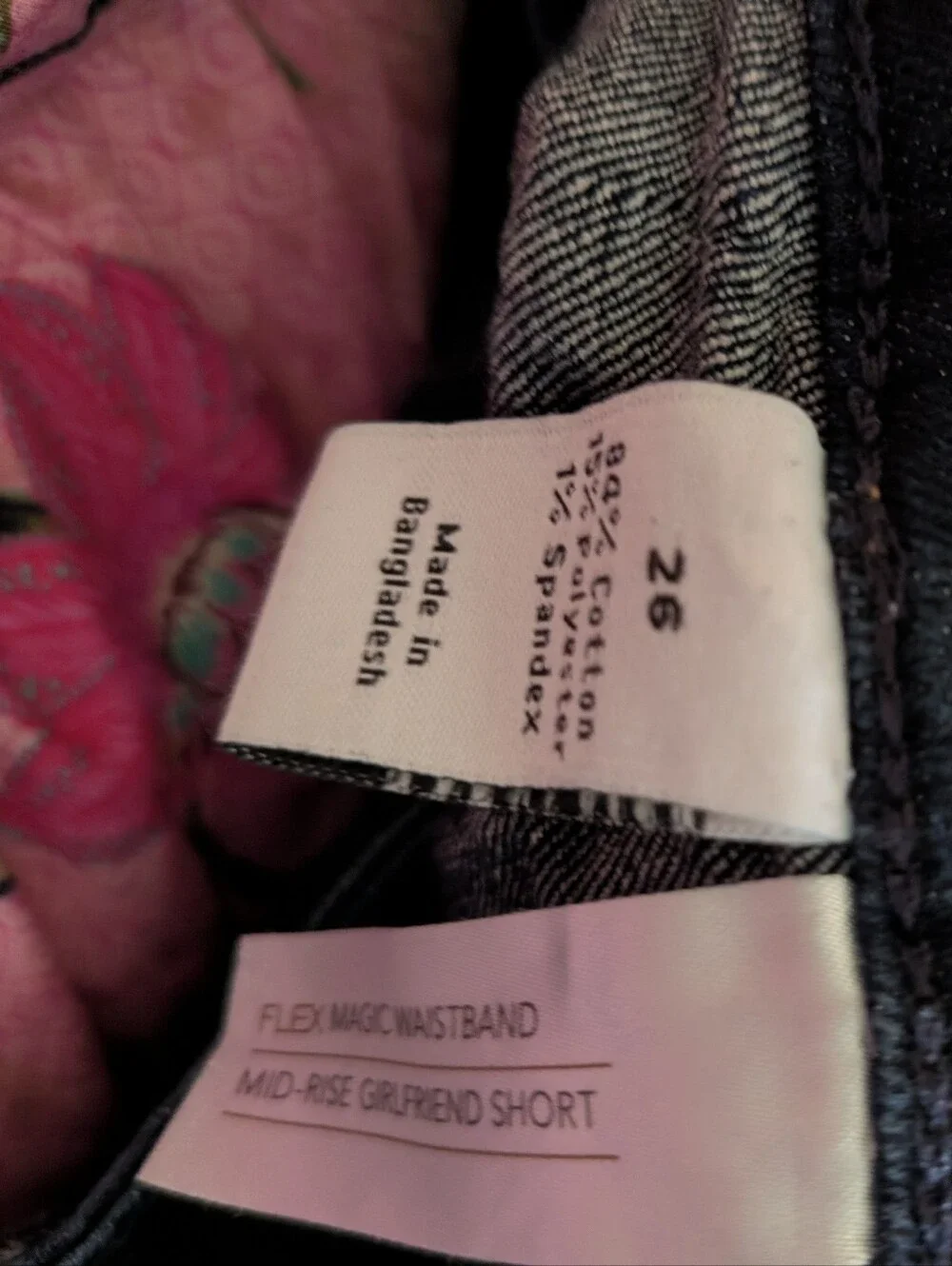 Lane Bryant Flex Magic Waist Mid Rise Girlfriend Short Size 26